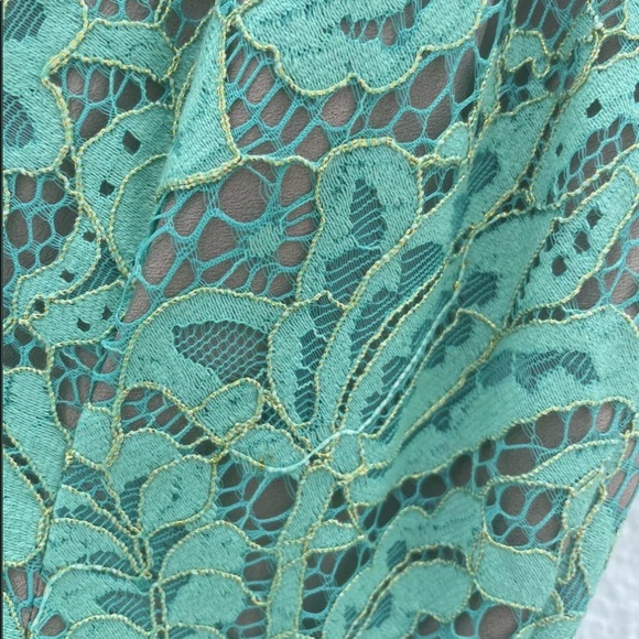 NEW Dress The Population Lace Tiered Cocktail Dress EUC - Picture 3 of 4